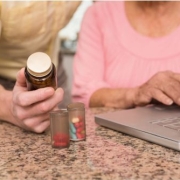 Cuidados ao Combinar Medicamentos e Suplementos
