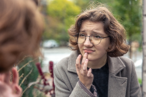 Autoestima vs. Críticas: Como Lidar com Elas